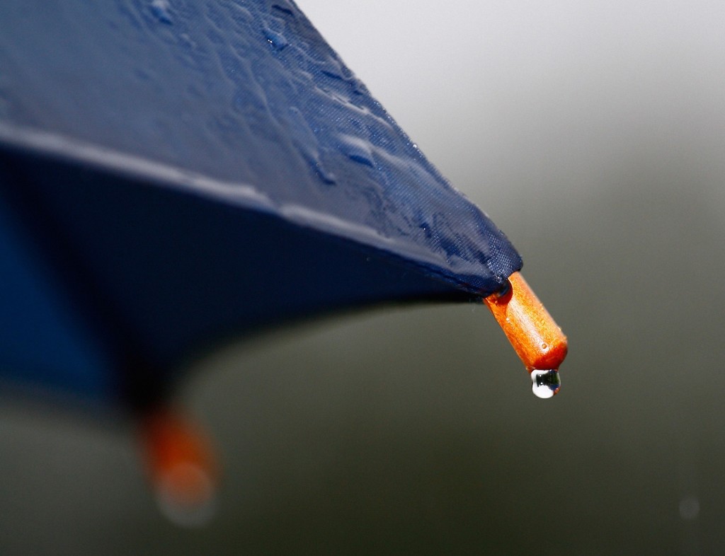 Parapluie et pluie